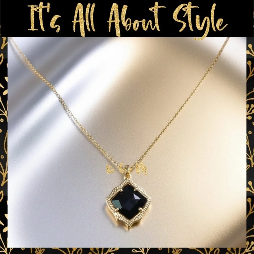 Authentic Kendra Scott Kasey Gold Adjustable Pendant Necklace Black Opaque Glass